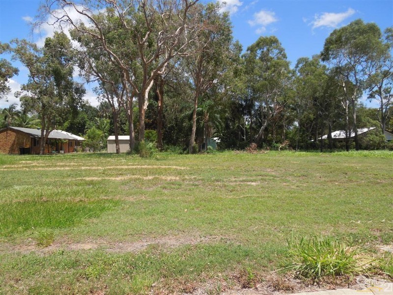 3 Castle Court, Moore Park Beach QLD 4670