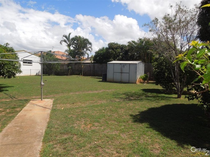 33 Avokahville Avenue, Avoca QLD 4670