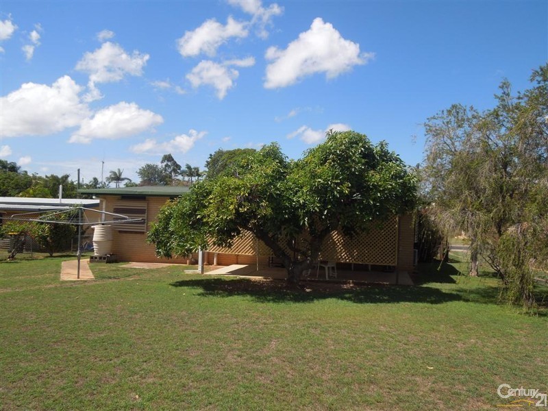 33 Avokahville Avenue, Avoca QLD 4670