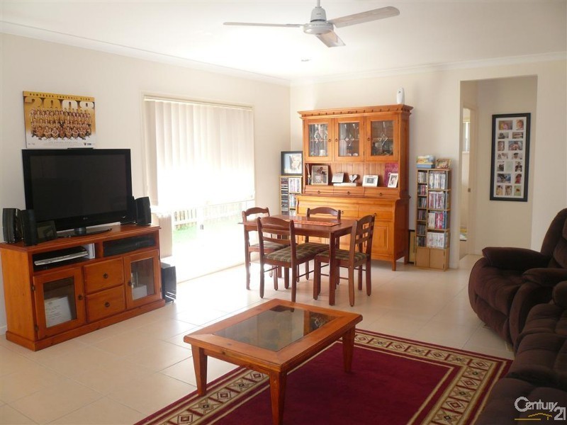 6 Glenmorris Street, Walkervale QLD 4670