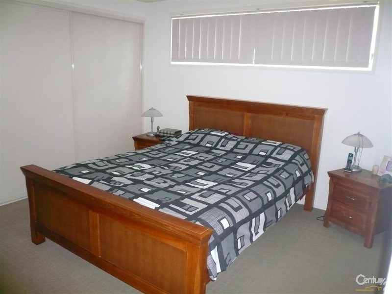 6 Glenmorris Street, Walkervale QLD 4670