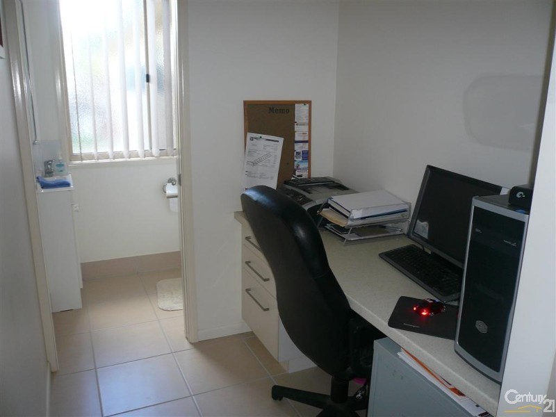 6 Glenmorris Street, Walkervale QLD 4670