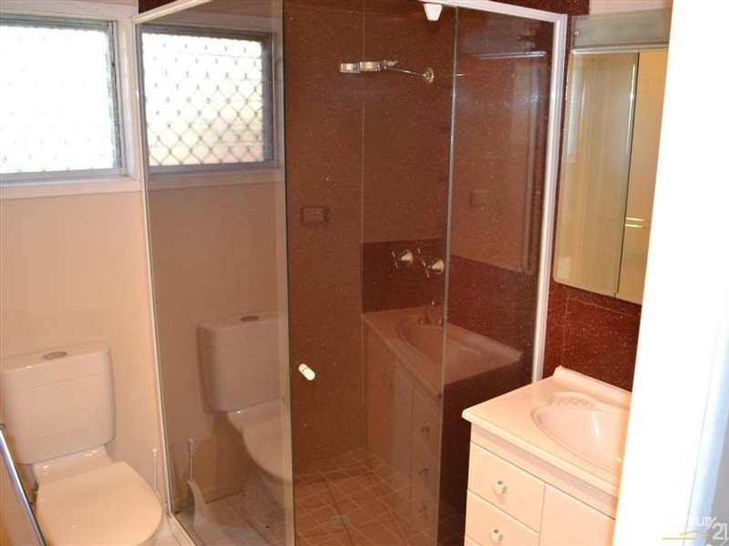 8 Jenalyn Crescent, Avoca QLD 4670