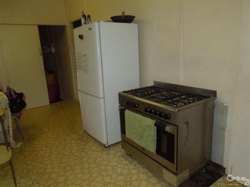 204a Walker Street, Svensson Heights QLD 4670