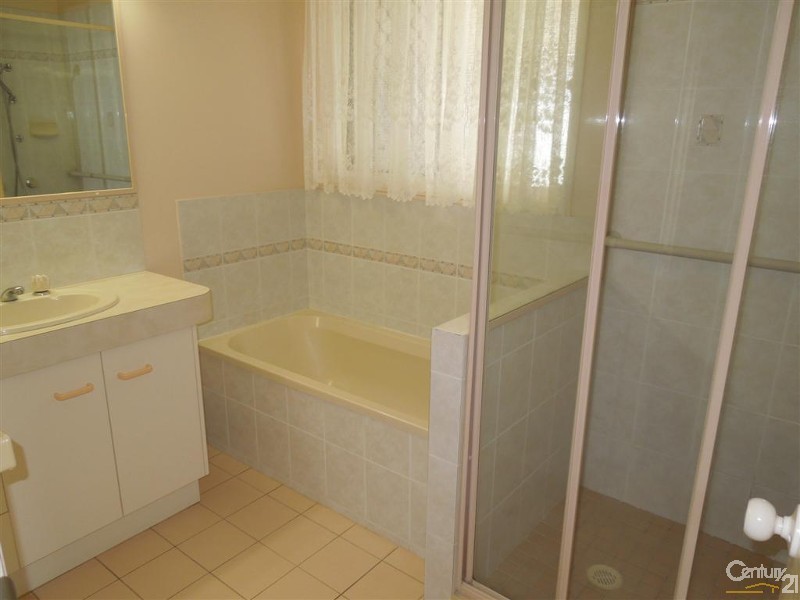 36 Twyford Street, Avoca QLD 4670