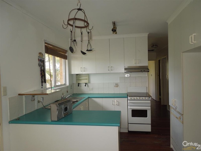 10 Polo Place, Branyan QLD 4670