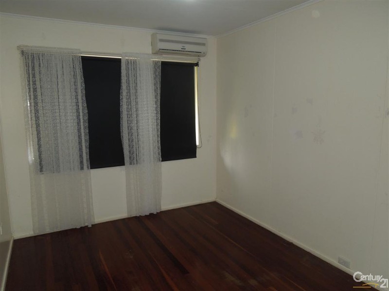 10 Polo Place, Branyan QLD 4670