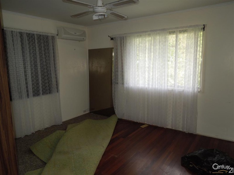 10 Polo Place, Branyan QLD 4670