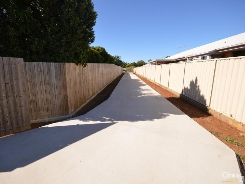 8 Gahans Road, Kalkie QLD 4670