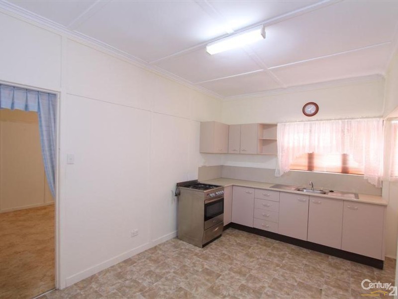 348 Bourbong Street, Millbank QLD 4670