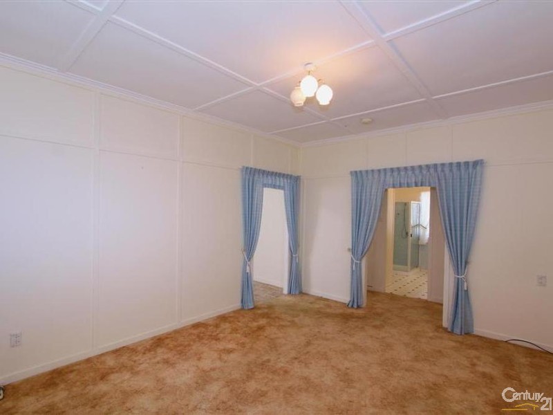 348 Bourbong Street, Millbank QLD 4670