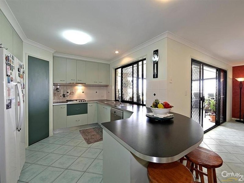 54 Maike Street, Kalkie QLD 4670