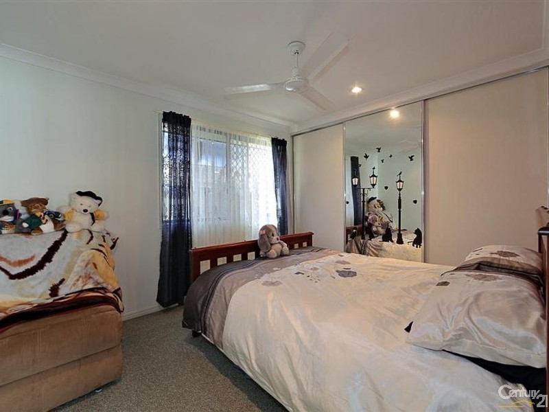 54 Maike Street, Kalkie QLD 4670