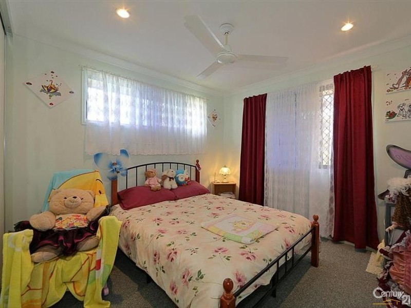 54 Maike Street, Kalkie QLD 4670