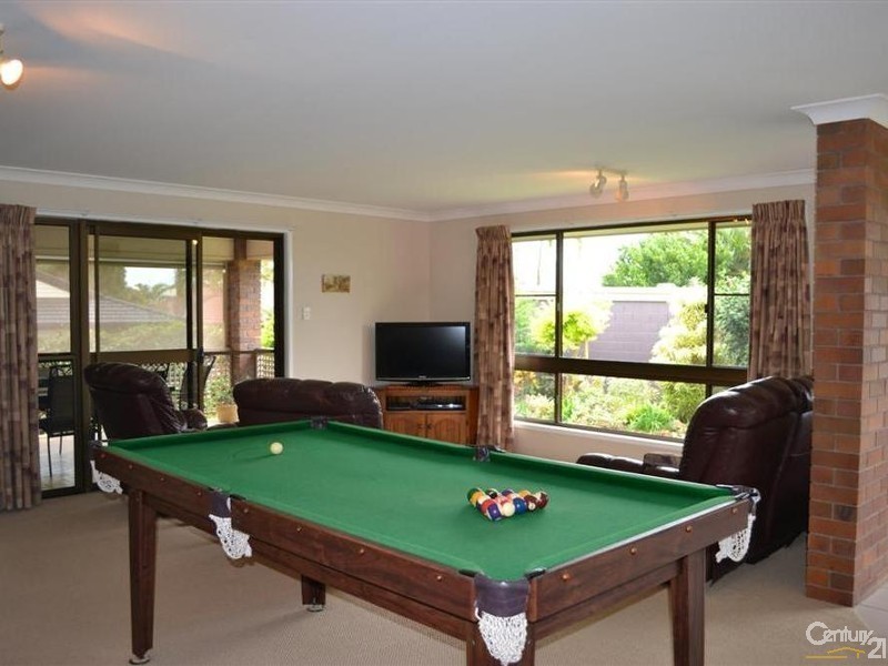 32 St Lucia Crescent, Avoca QLD 4670