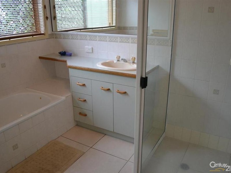 51 Hilltop Parade, Avoca QLD 4670