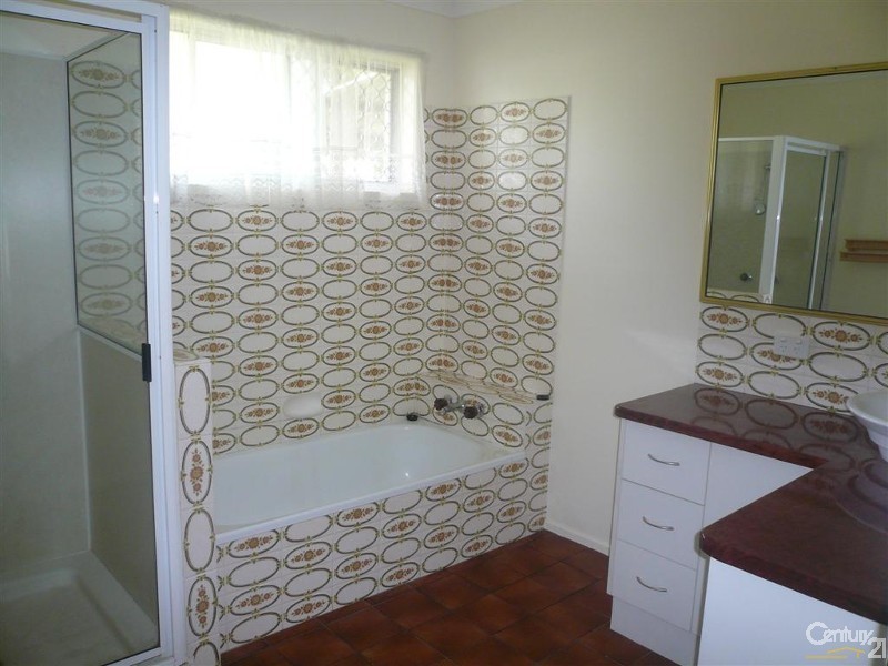 50 Anderson Street, Avenell Heights QLD 4670