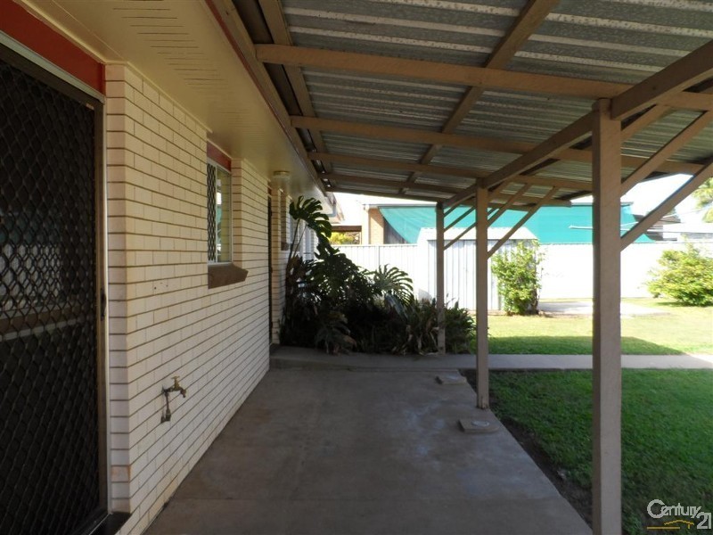 50 Anderson Street, Avenell Heights QLD 4670