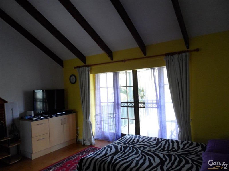 15 Tanderra Drive, South Kolan QLD 4670