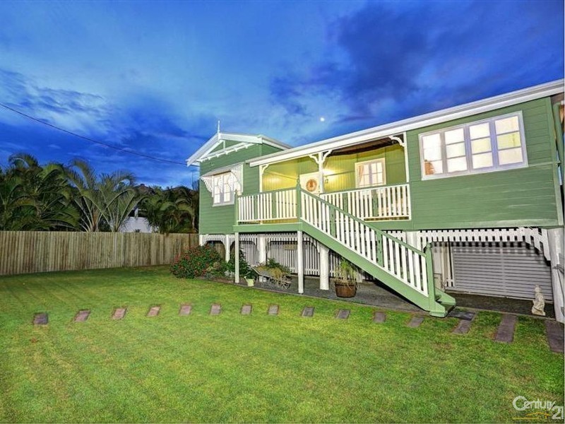 17 Rowland Street, Bundaberg South QLD 4670
