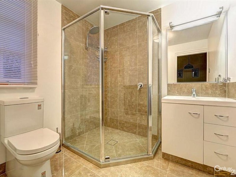 17 Rowland Street, Bundaberg South QLD 4670