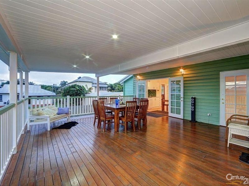 17 Rowland Street, Bundaberg South QLD 4670