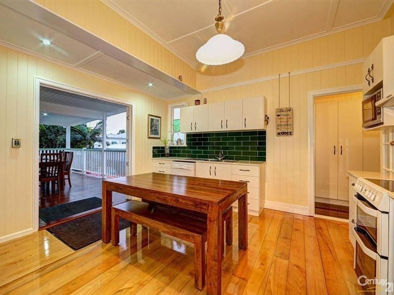 17 Rowland Street, Bundaberg South QLD 4670