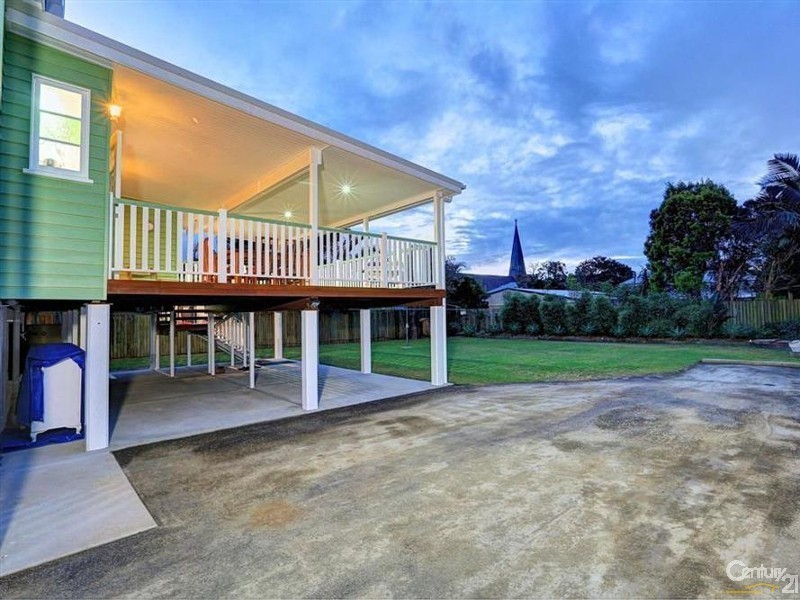 17 Rowland Street, Bundaberg South QLD 4670