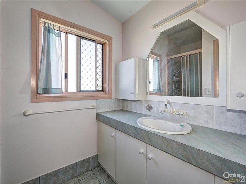 2 Lathouras Court, Bundaberg South QLD 4670