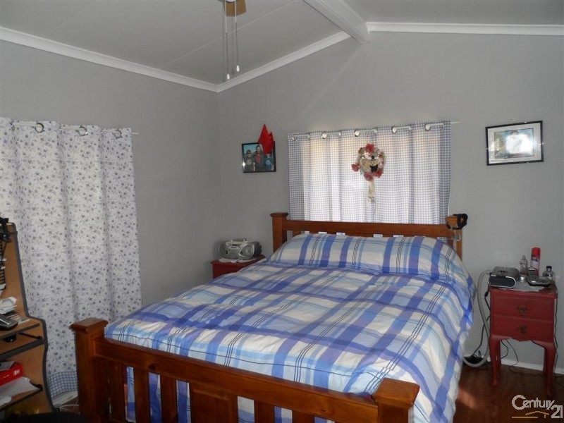 81 Pharlap Parade, Branyan QLD 4670