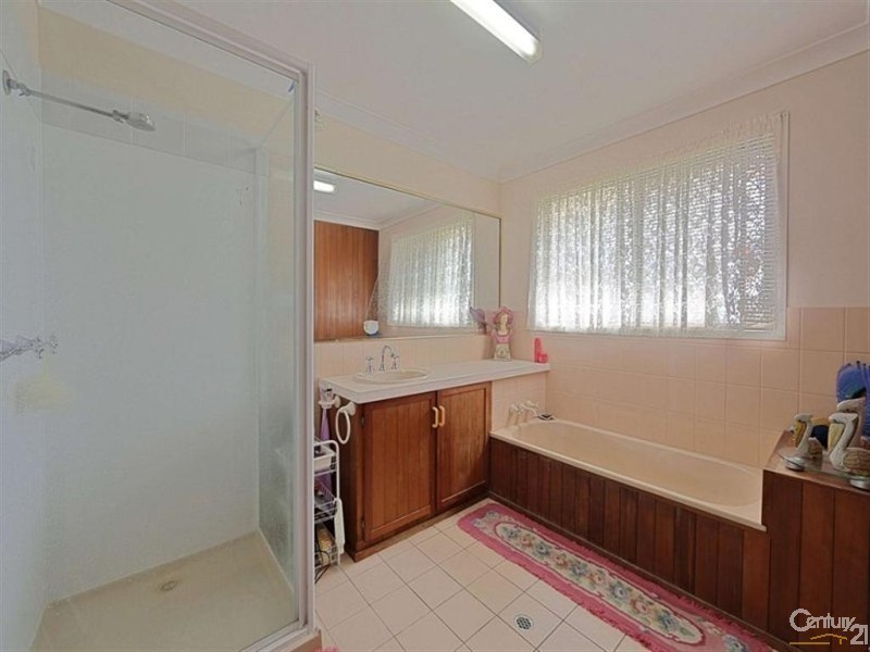 15 Eadie Court, Avenell Heights QLD 4670
