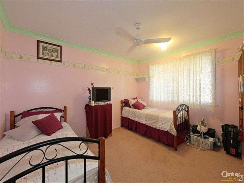 15 Eadie Court, Avenell Heights QLD 4670