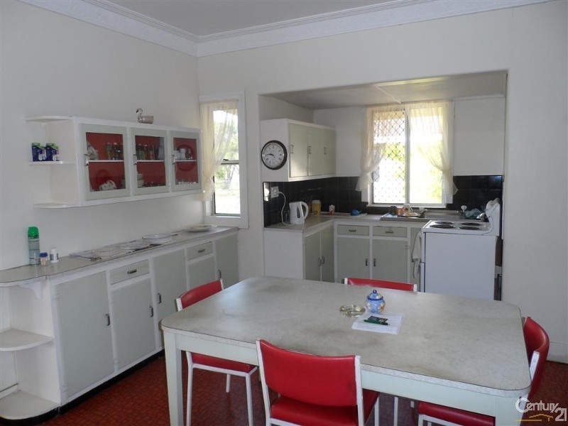 32 Hurst Street, Walkervale QLD 4670