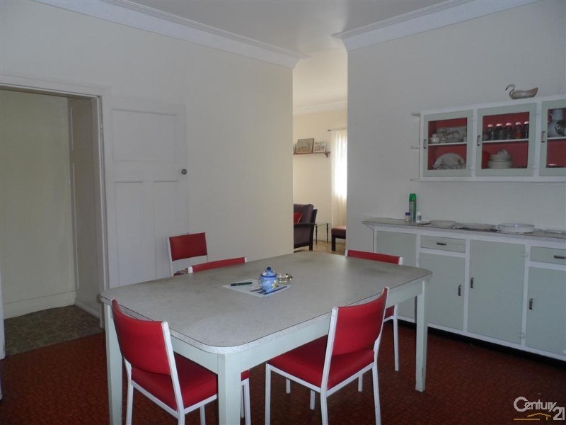 32 Hurst Street, Walkervale QLD 4670