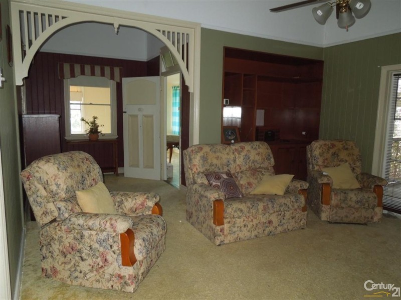 74 Walker Street, Walkervale QLD 4670