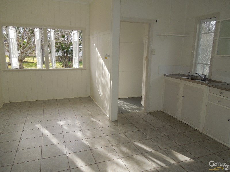 14 Sydney Street, Kepnock QLD 4670