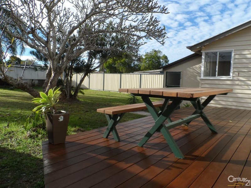 14 Sydney Street, Kepnock QLD 4670