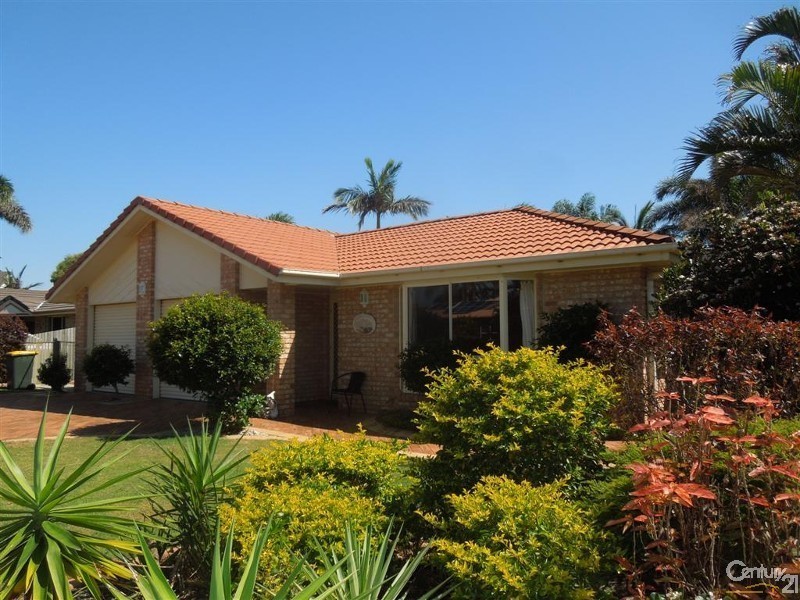 9 Majestic Place, Coral Cove QLD 4670