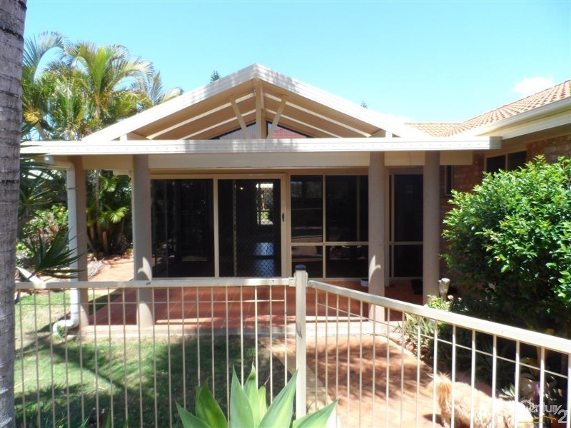 9 Majestic Place, Coral Cove QLD 4670