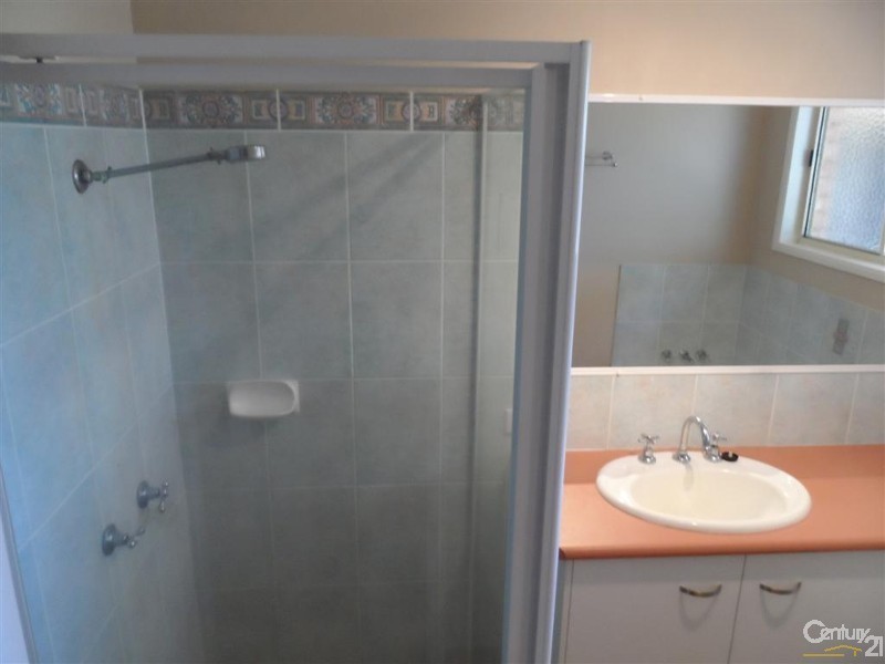 9 Majestic Place, Coral Cove QLD 4670