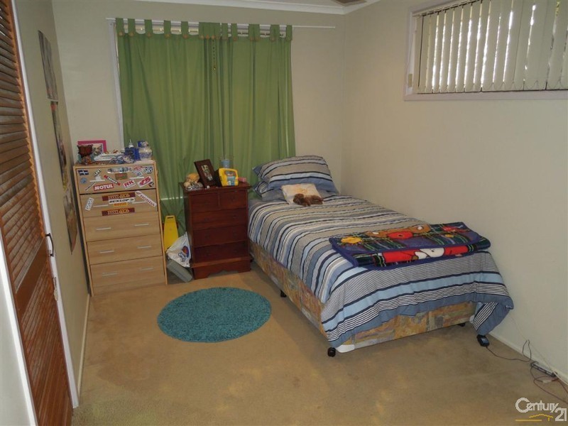 11 Slocomb Street, Avenell Heights QLD 4670