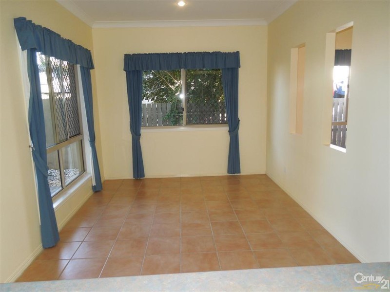 3 Robert John Circuit, Coral Cove QLD 4670