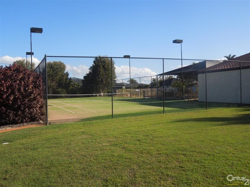 3 Robert John Circuit, Coral Cove QLD 4670