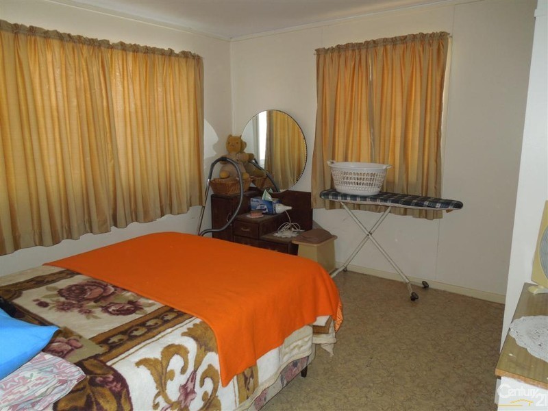 534 Gin Gin Road, Oakwood QLD 4670