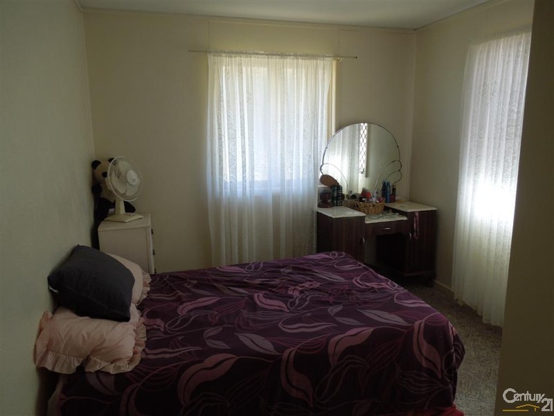 534 Gin Gin Road, Oakwood QLD 4670