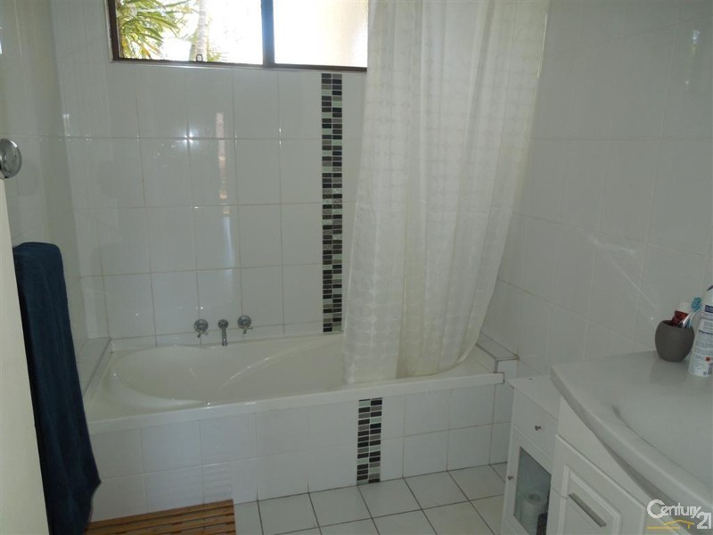 5 Bonding Street, Kepnock QLD 4670