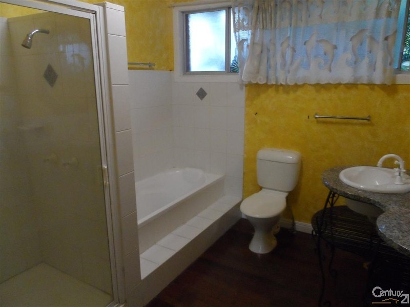 9 Taylor Street, Kepnock QLD 4670