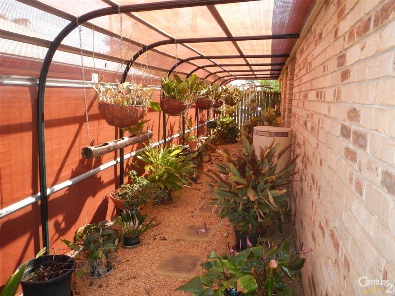 24 Maike Street, Kalkie QLD 4670