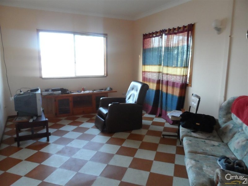 64 Bathurst Street, Elliott Heads QLD 4670