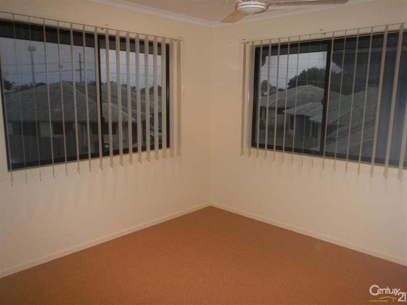 7/15A Avoca Street, Bundaberg West QLD 4670